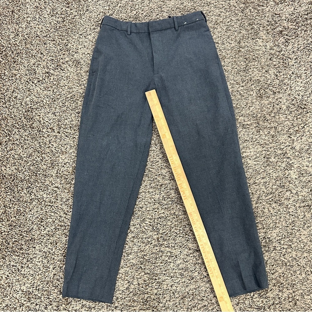 Uniqlo Men's Classic Gray Ankle Pants Inner Drawstring